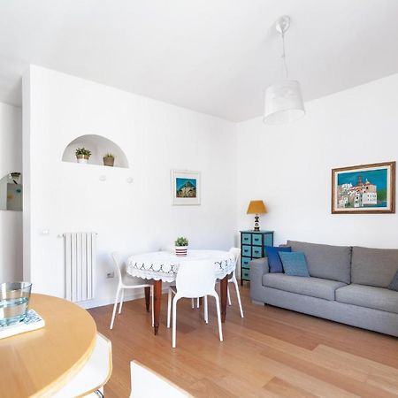 Casa Flo Con Terrazza E Ascensore Salerno Zewnętrze zdjęcie