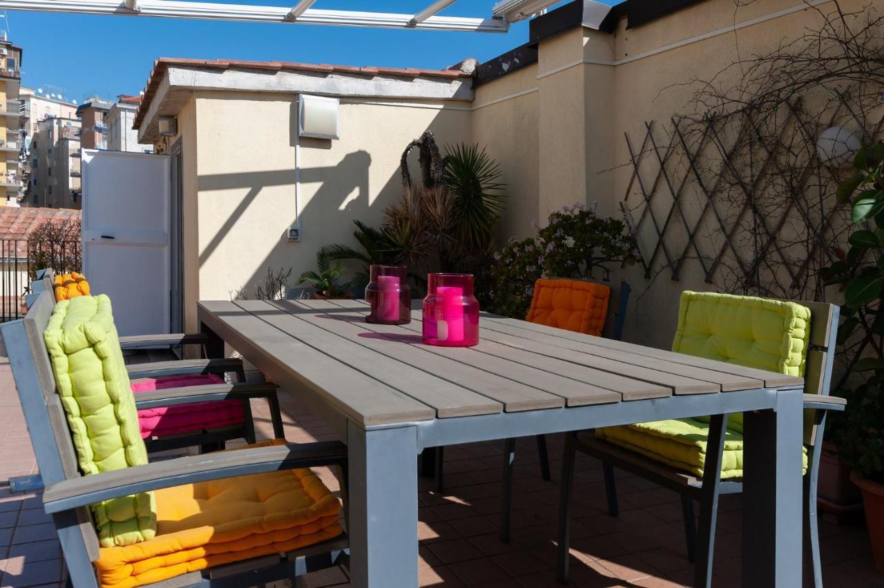 Casa Flo Con Terrazza E Ascensore Salerno Zewnętrze zdjęcie