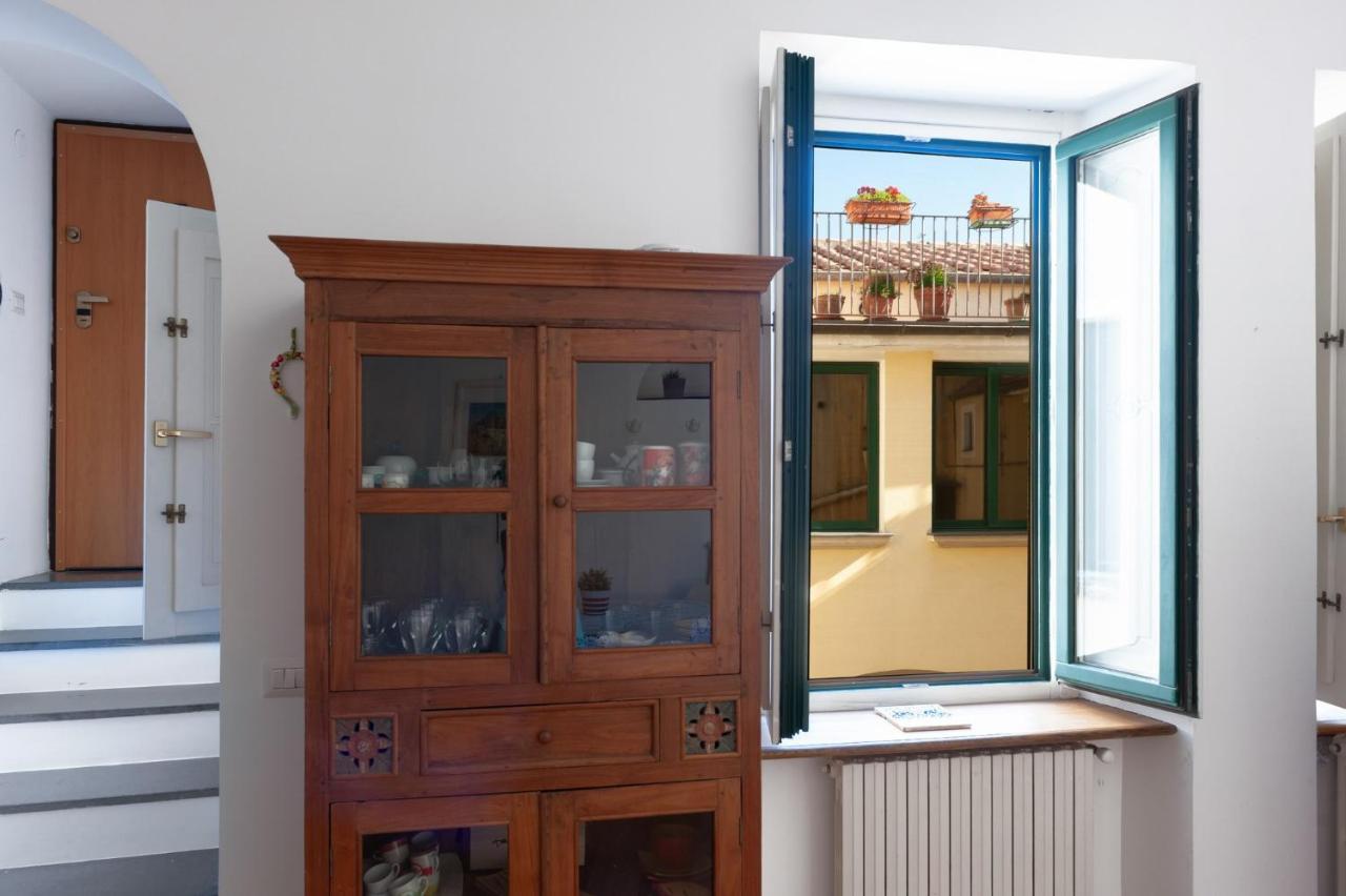 Casa Flo Con Terrazza E Ascensore Salerno Zewnętrze zdjęcie